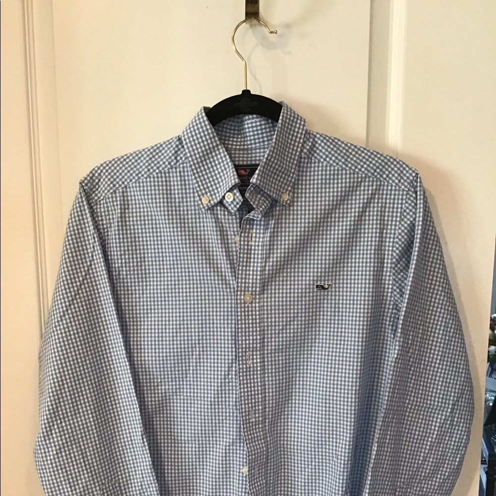 Vineyard Vines men’s dress shirt